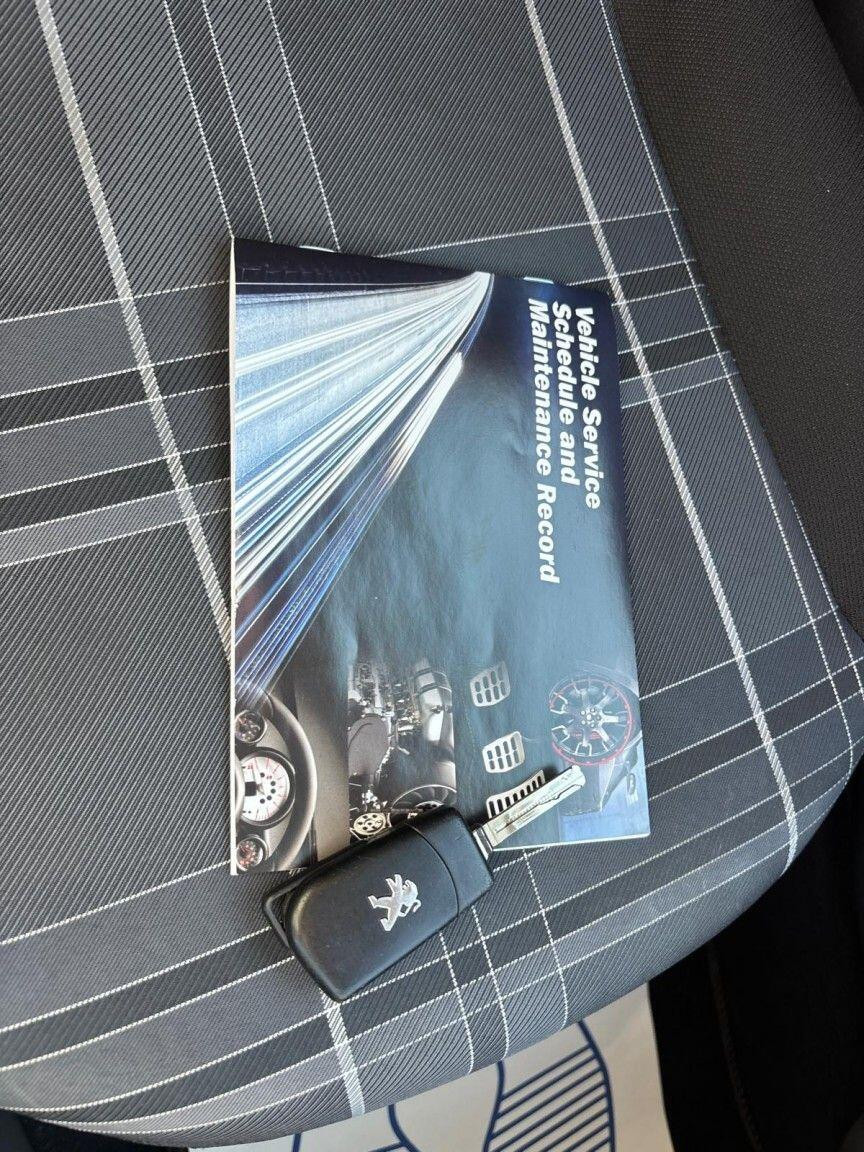 
                                                Voiture
                                                 Peugeot 108 1.0 Active Hatchback 5dr Petrol Manual Euro 6 (68 ps)