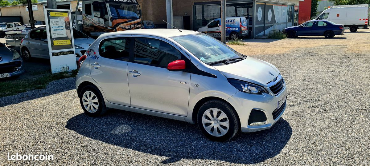 
                                                Voiture
                                                 Peugeot 108 1.0 vti 70 ch envy 5 portes