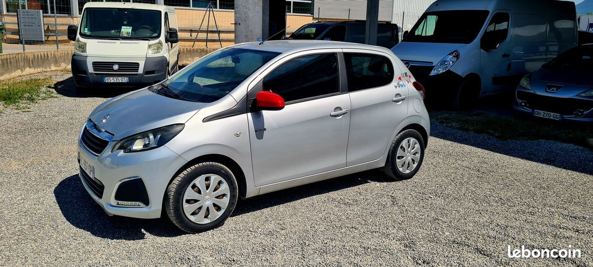 
                                                Voiture
                                                 Peugeot 108 1.0 vti 70 ch envy 5 portes