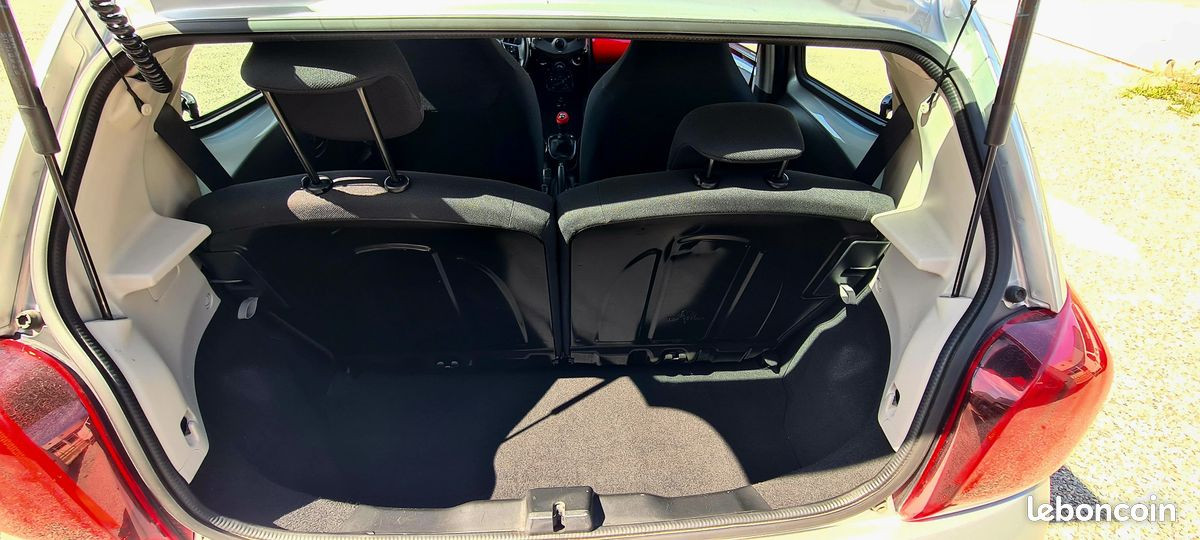 
                                                Voiture
                                                 Peugeot 108 1.0 vti 70 ch envy 5 portes