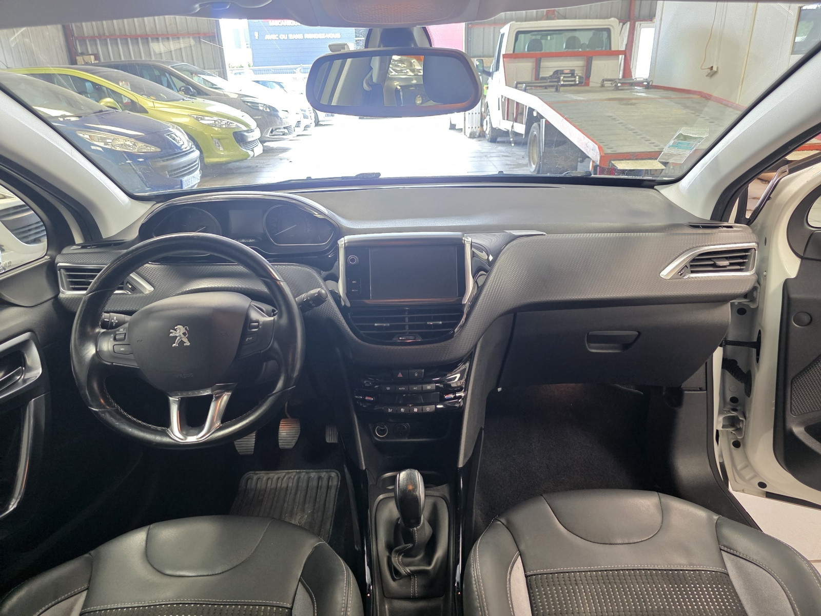 
                                                Voiture
                                                 PEUGEOT 2008 - 1.6 Blue-HDi 100 CV ALLURE - 5 CV