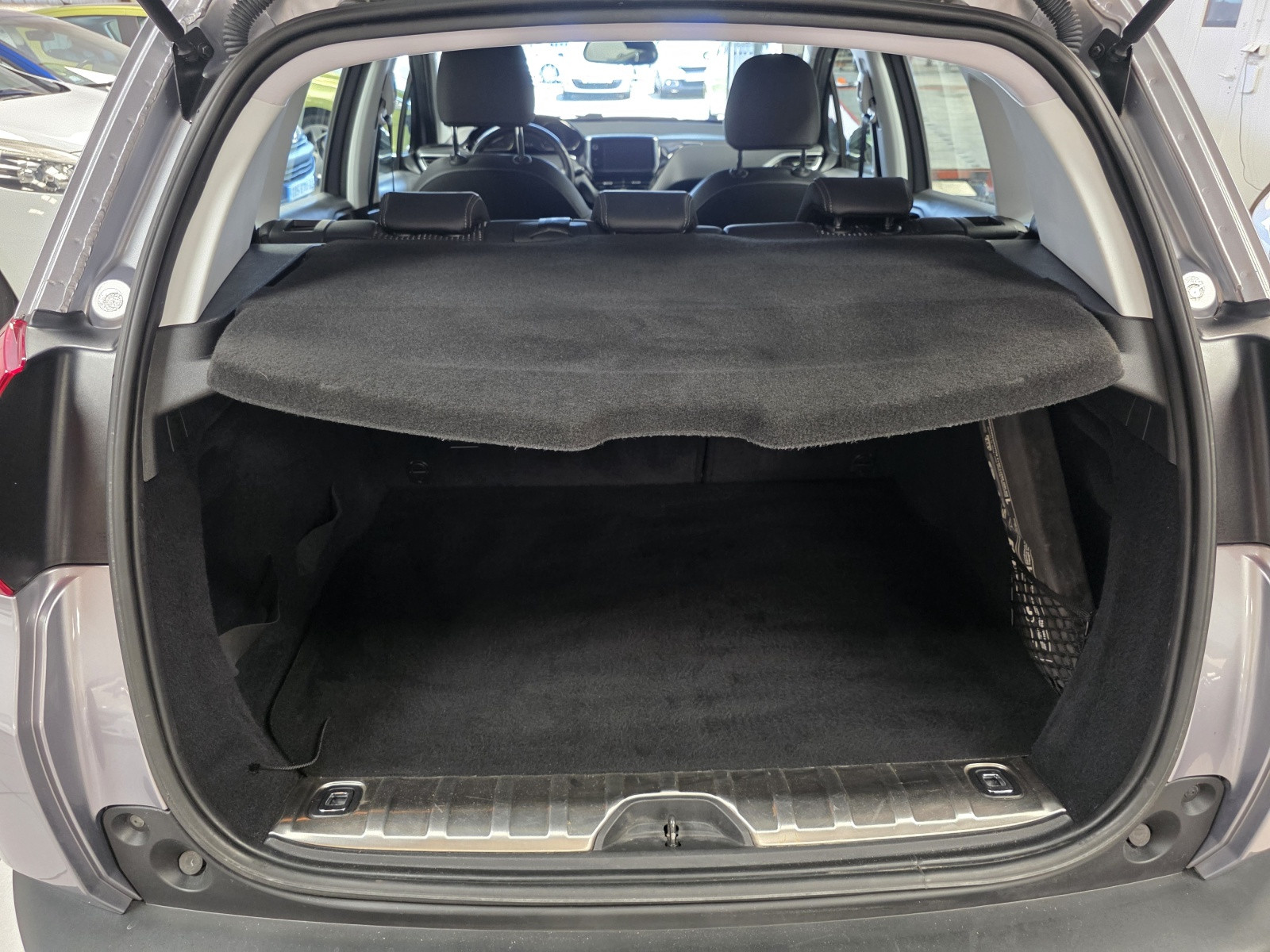 
                                                Voiture
                                                 PEUGEOT 2008 - 1.6 Blue-Hdi 100 CV ALLURE- 5 CV