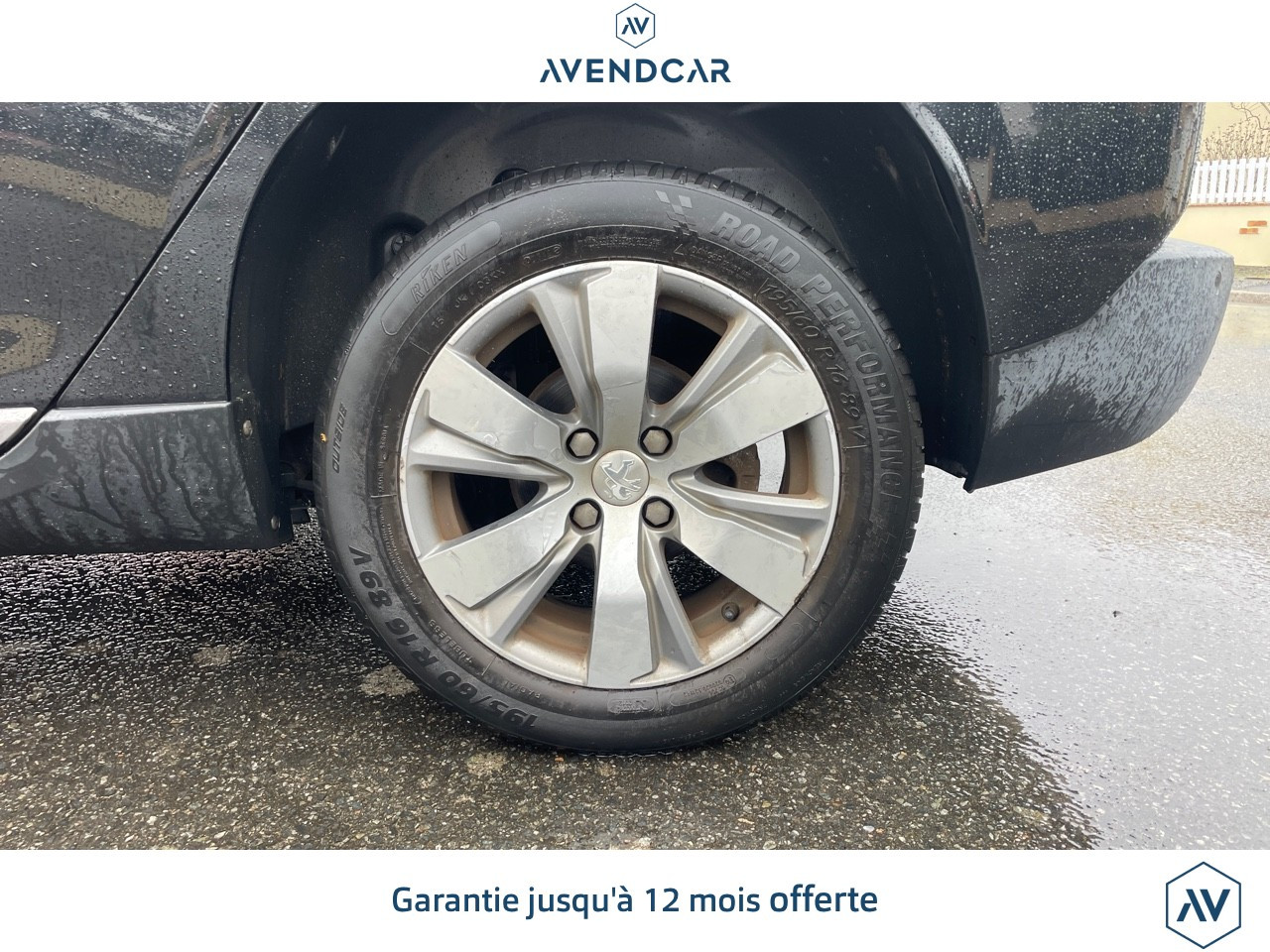 
                                                Voiture
                                                 Peugeot 2008 1.6 E-HDI 90 ALLURE - Garantie 12 mois