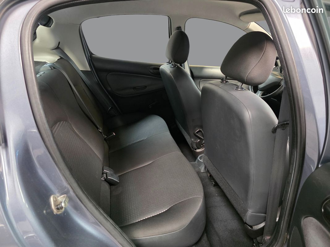 
                                                Voiture
                                                 PEUGEOT 206+ - 1.4 HDi 70 CV URBAN - 4 CV