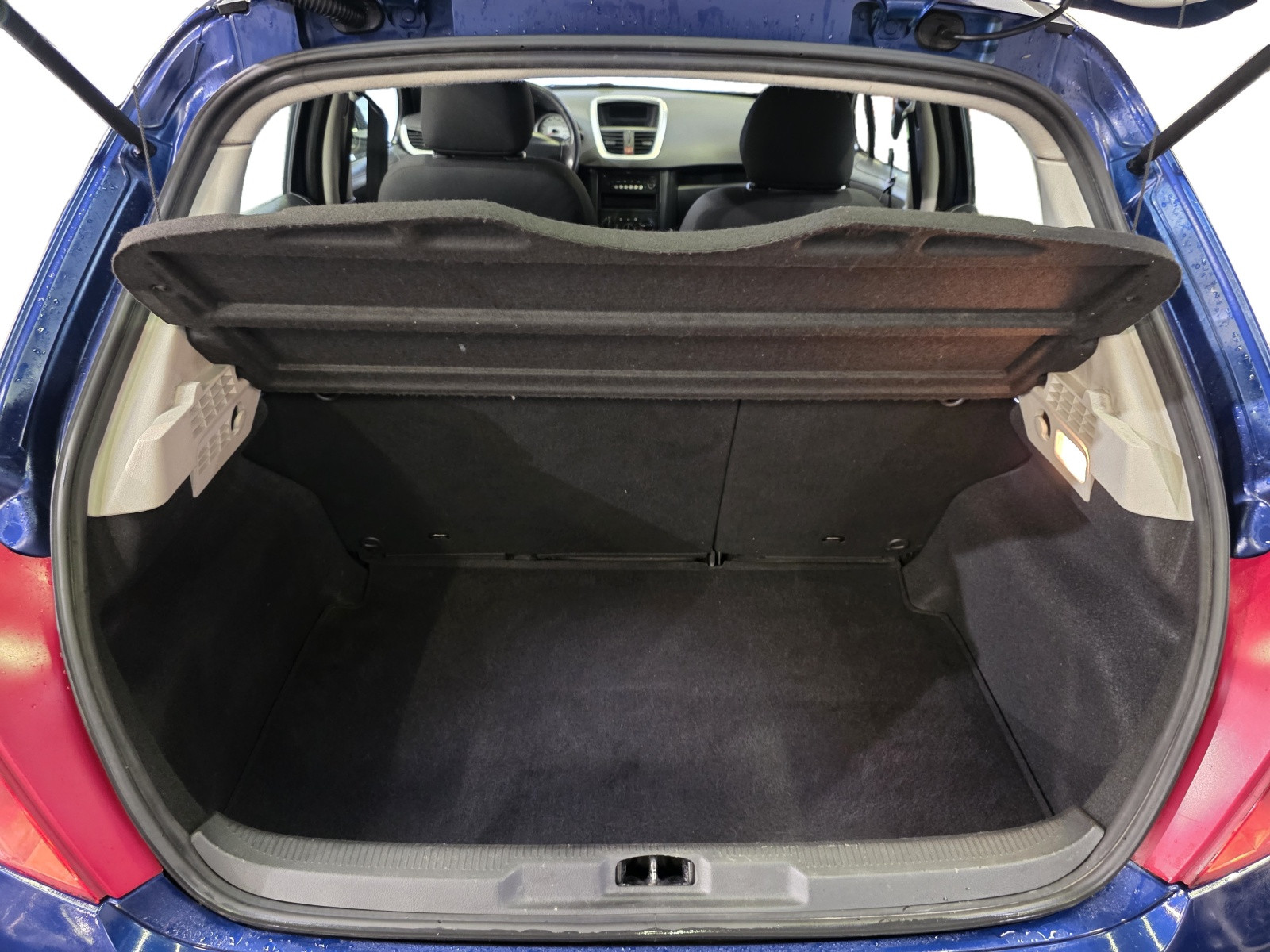 
                                                Voiture
                                                 PEUGEOT 207 -  1.4 HDi 70 CV STYLE