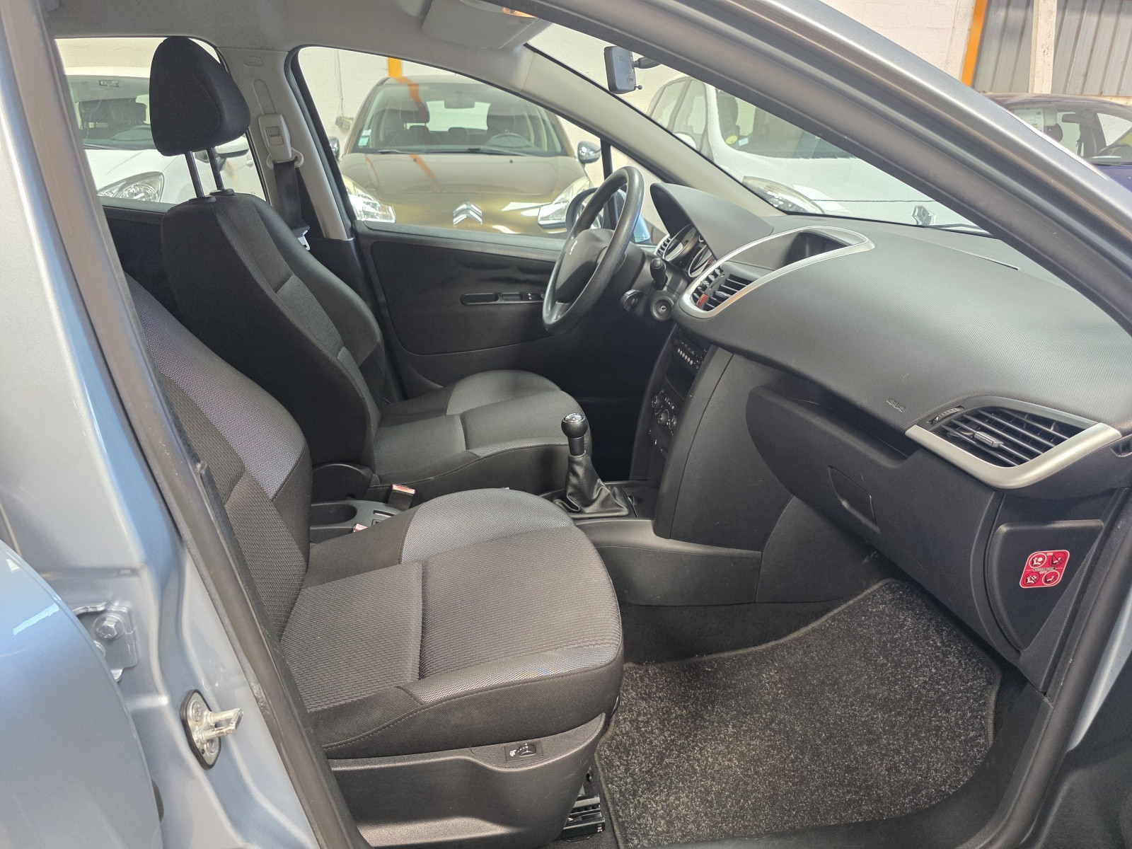 
                                                Voiture
                                                 PEUGEOT 207 - 1.6 Hdi 110 CV PREMIUM - 6 CV