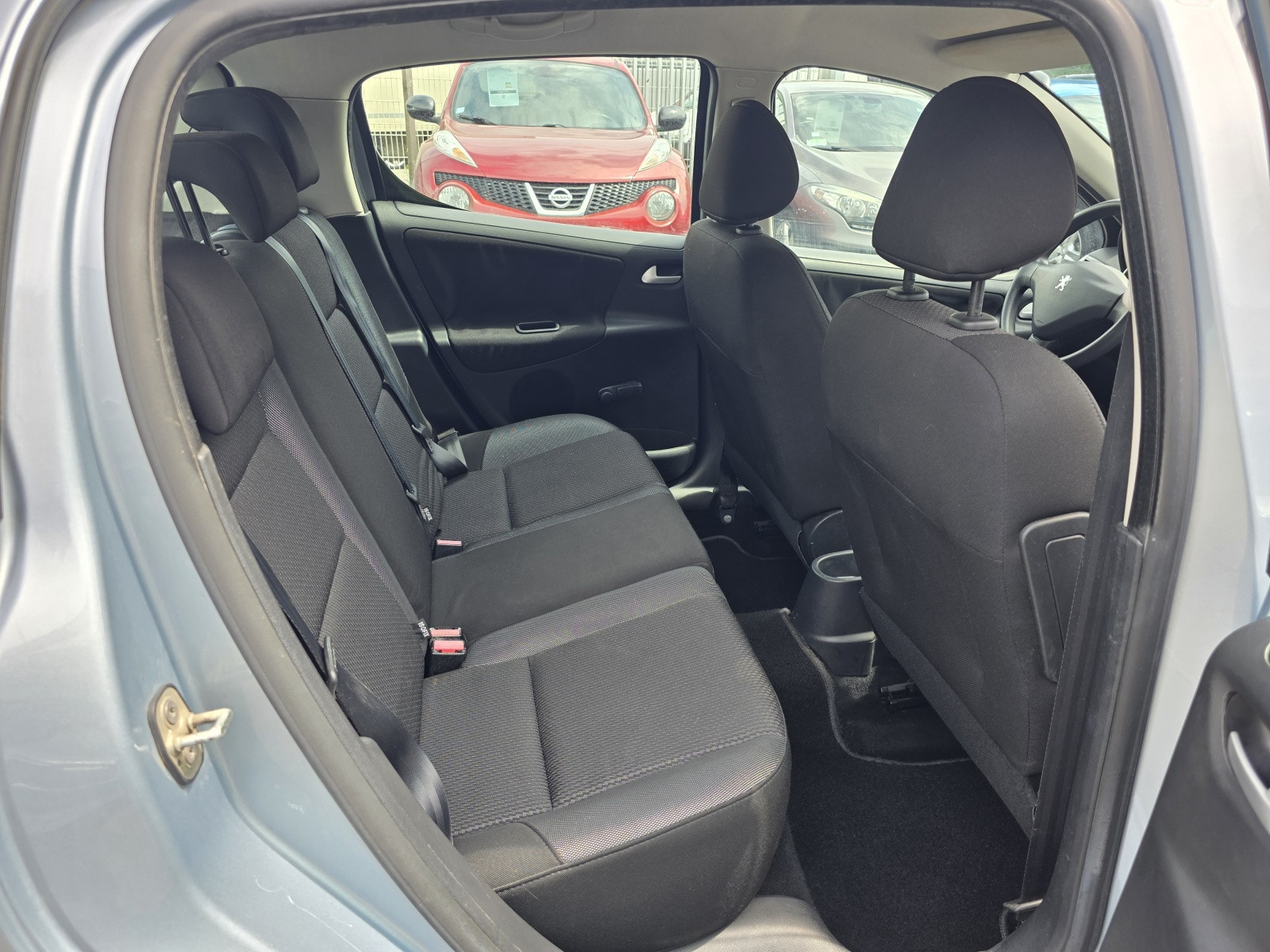 
                                                Voiture
                                                 PEUGEOT 207 - 1.6 HDi 90 CV 99G - 4 CV