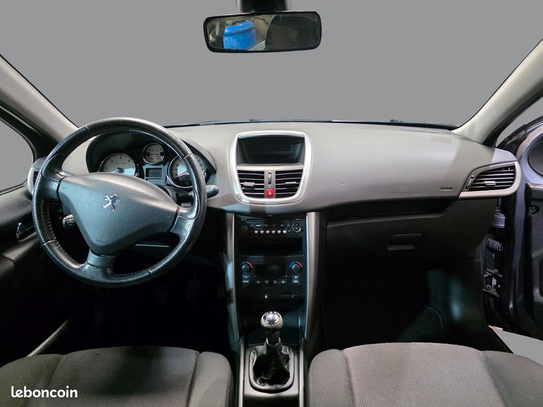 
                                                Voiture
                                                 PEUGEOT 207 - 1.6 HDi 90 CV ACTIVE - 5 CV