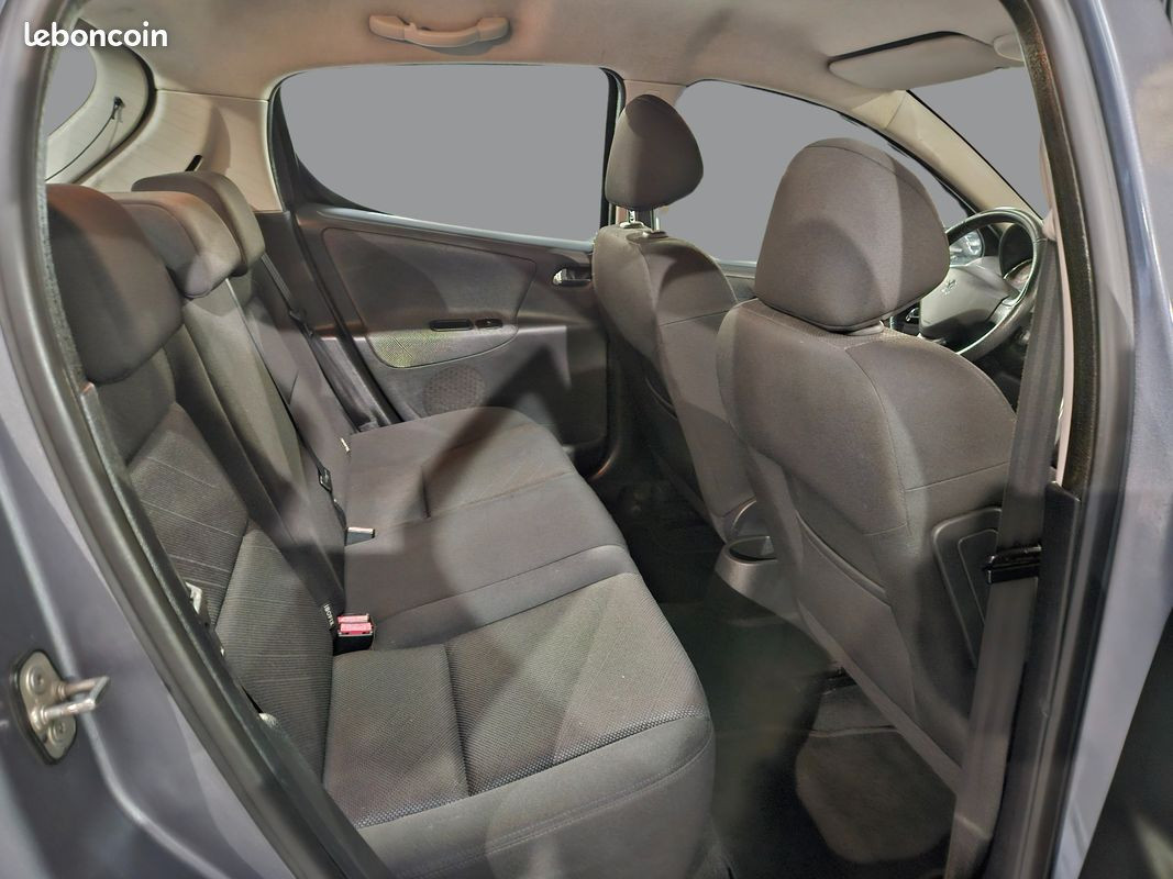 
                                                Voiture
                                                 PEUGEOT 207 - 1.6 HDi 90 CV PREMIUM PACK - 5 CV