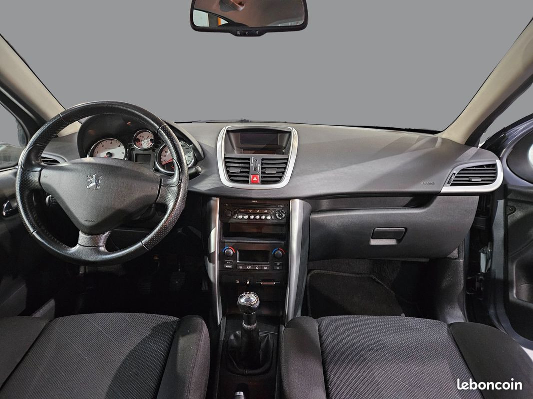 
                                                Voiture
                                                 PEUGEOT 207 - 1.6 HDi 90 CV PREMIUM PACK - 5 CV