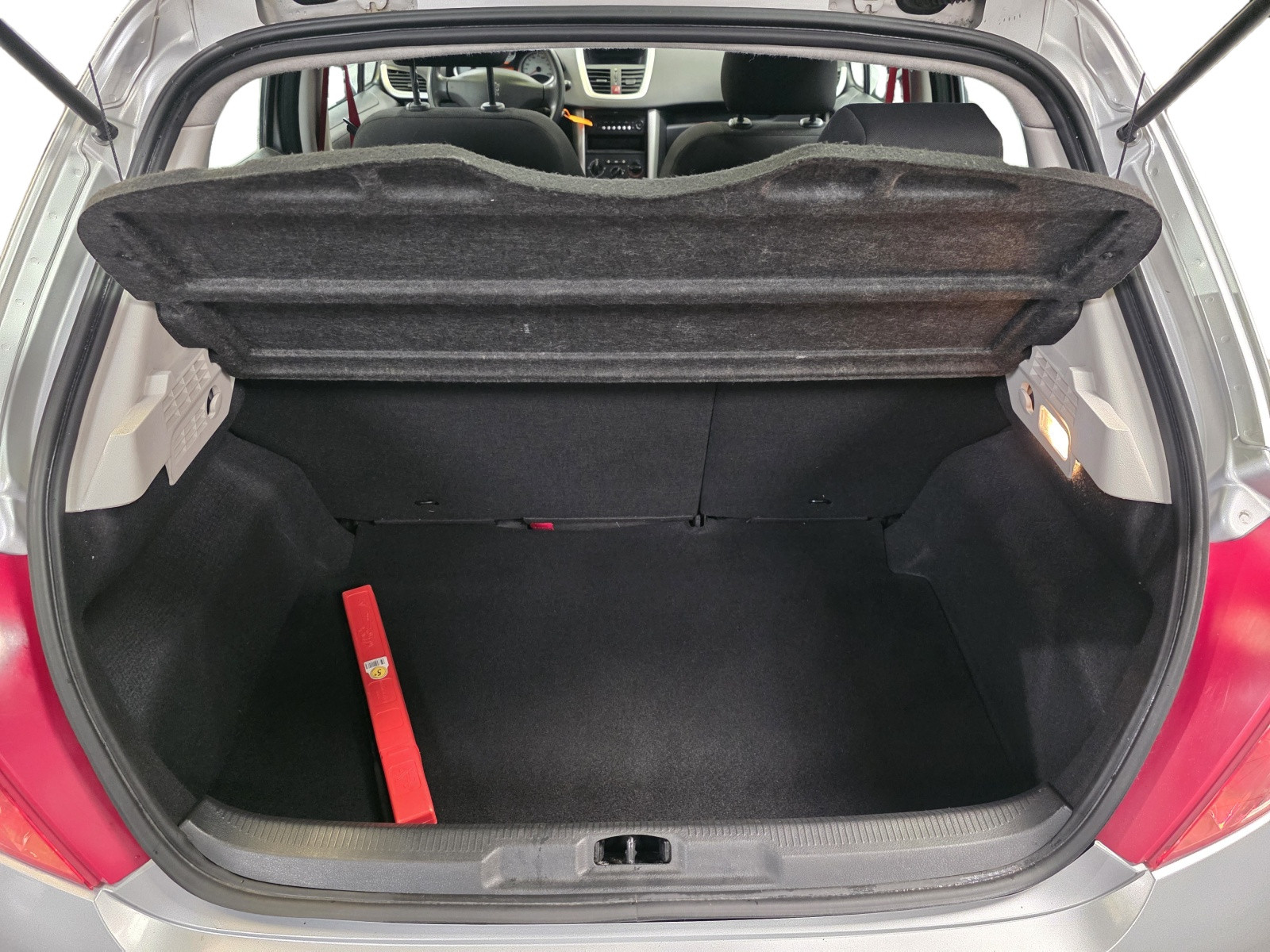 
                                                Voiture
                                                 Peugeot 207