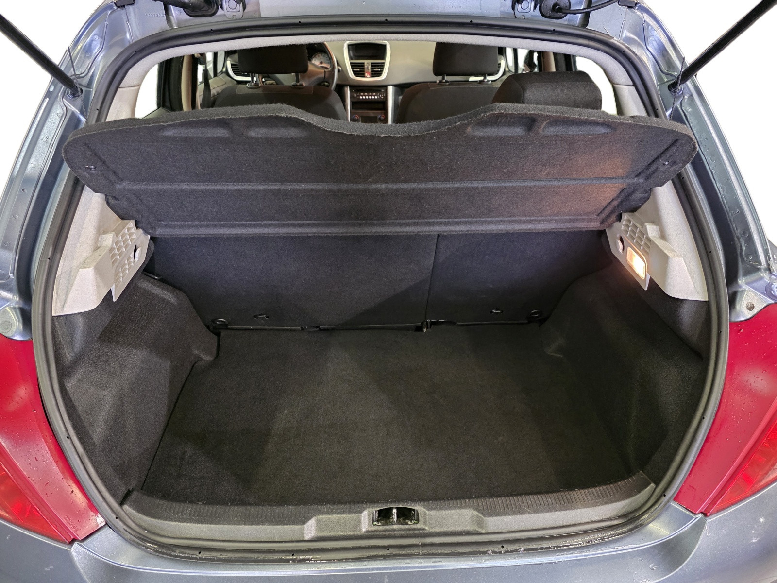 
                                                Voiture
                                                 Peugeot 207