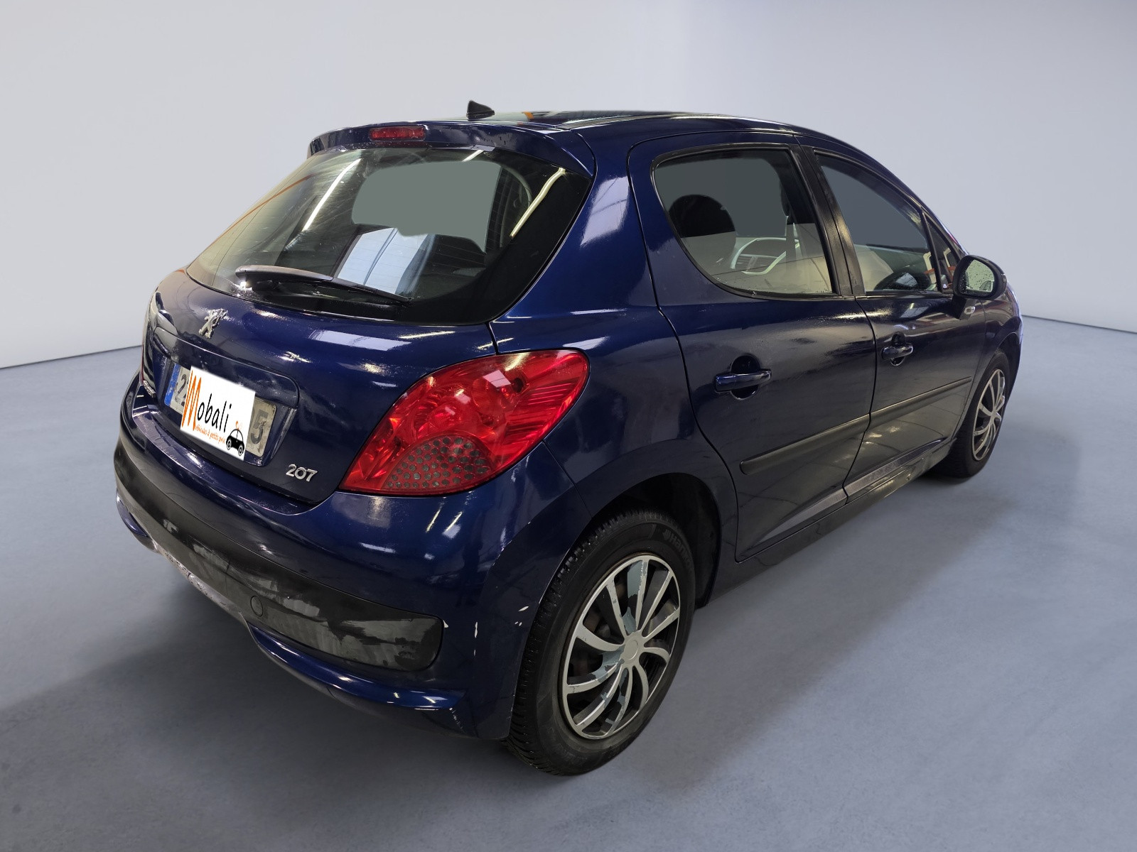 
                                                Voiture
                                                 Peugeot 207