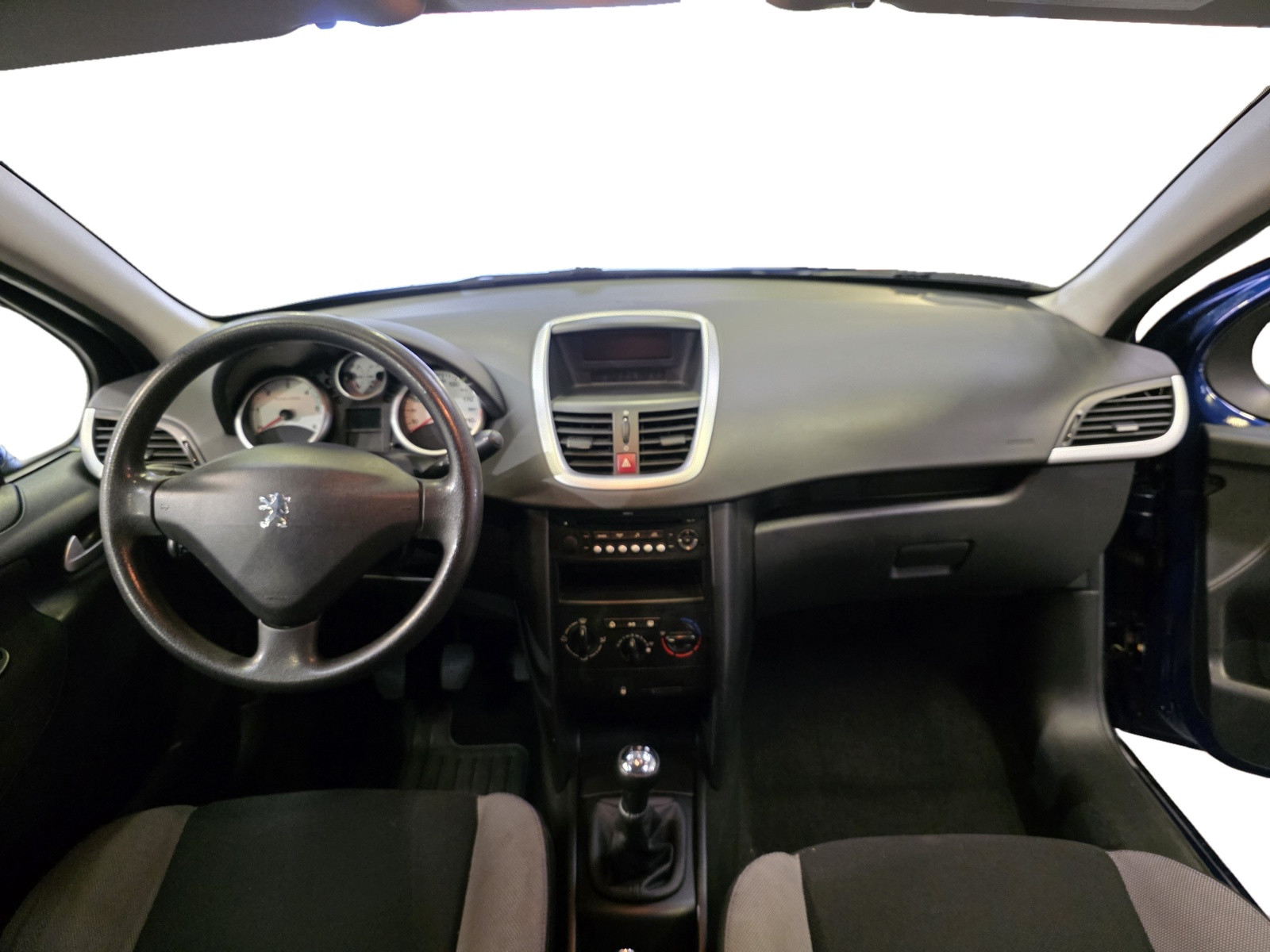 
                                                Voiture
                                                 Peugeot 207