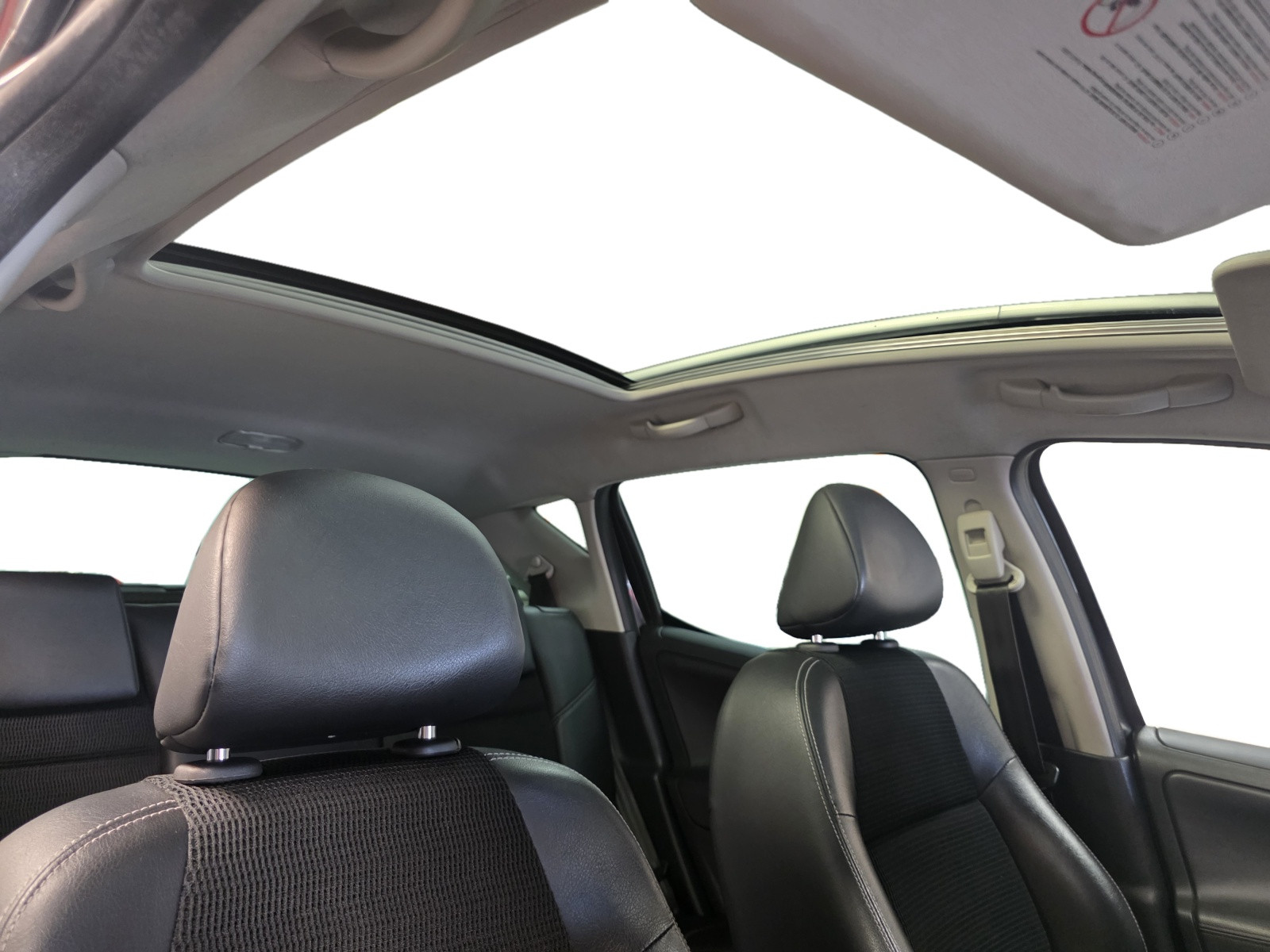 
                                                Voiture
                                                 PEUGEOT 207 SW - 1.6 HDi 92 CV OUTDOOR - 5 CV