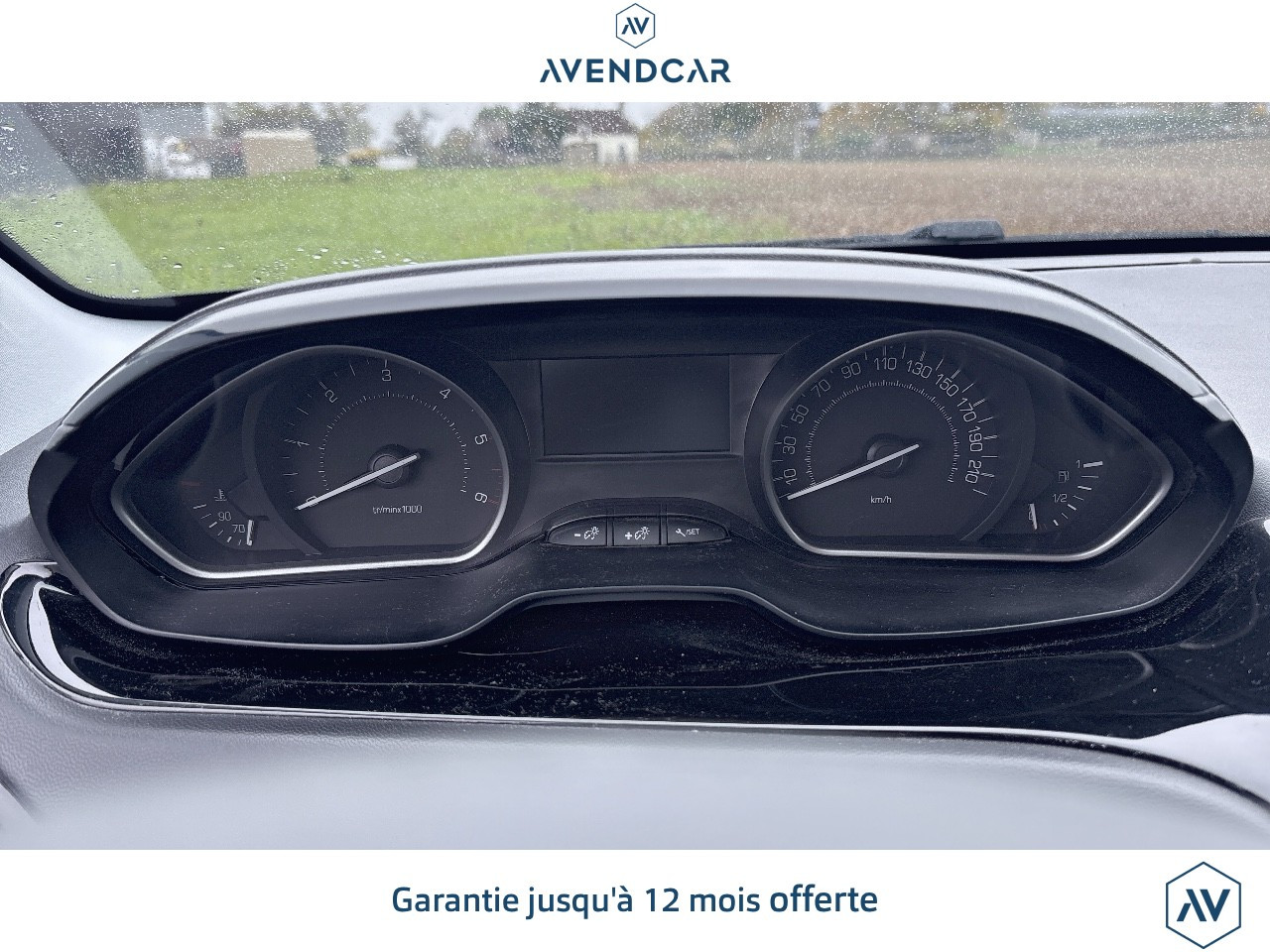 
                                                Voiture
                                                 Peugeot 208 1.5 BLUEHDI 100 S&S ACTIVE