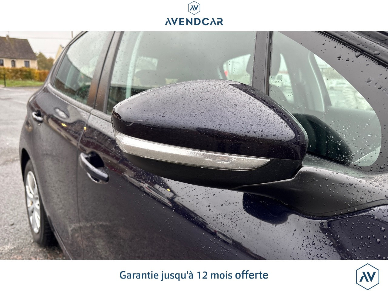 
                                                Voiture
                                                 Peugeot 208 1.5 BLUEHDI 100 S&S ACTIVE