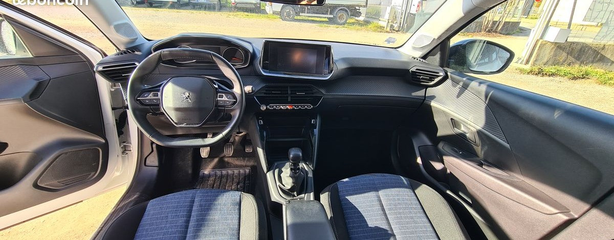 
                                                Voiture
                                                 Peugeot 208 affaire 1.5 bhdi 100 ch prenium tva recuperable