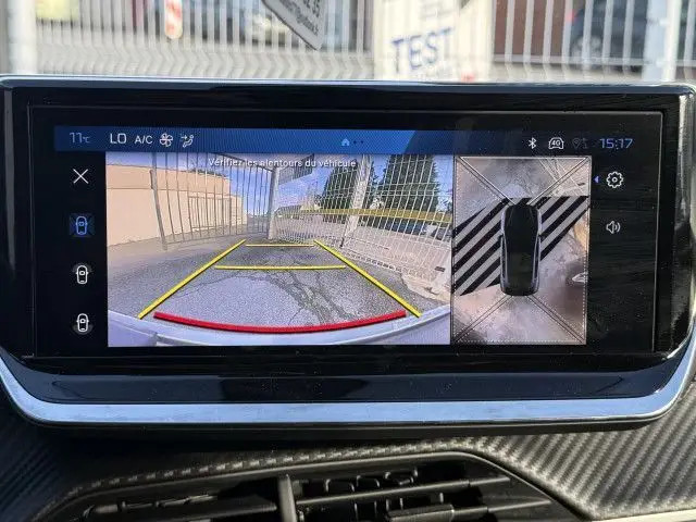 
                                                Voiture
                                                 PEUGEOT 208 ALLURE