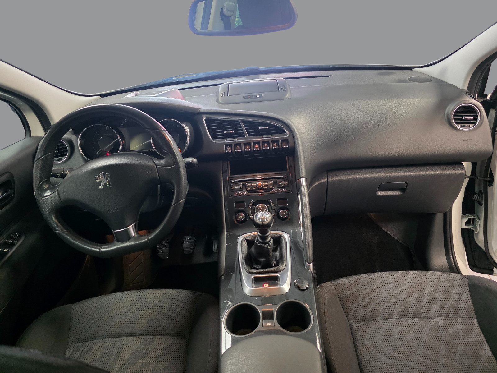 
                                                Voiture
                                                 PEUGEOT 3008 - 1.6 HDi 110 CV ALLURE - 6 CV