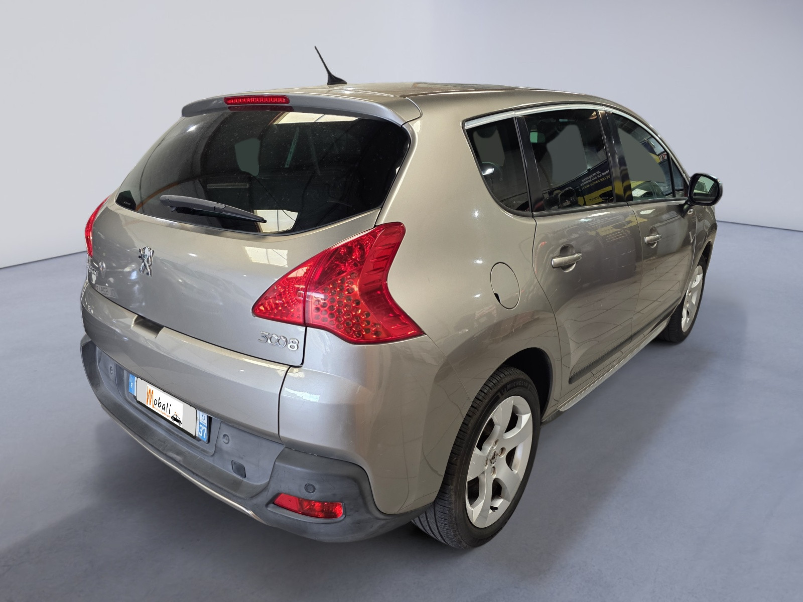 
                                                Voiture
                                                 PEUGEOT 3008 - 1.6 HDi 110 CV PREMIUM PACK - 6 CV