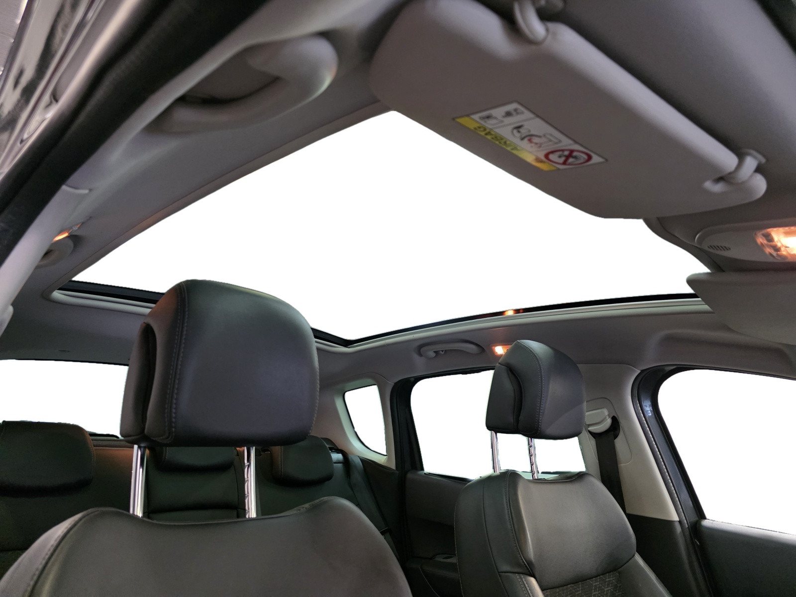 
                                                Voiture
                                                 PEUGEOT 3008 - 1.6 HDi 115 CV ALLURE - 6 CV