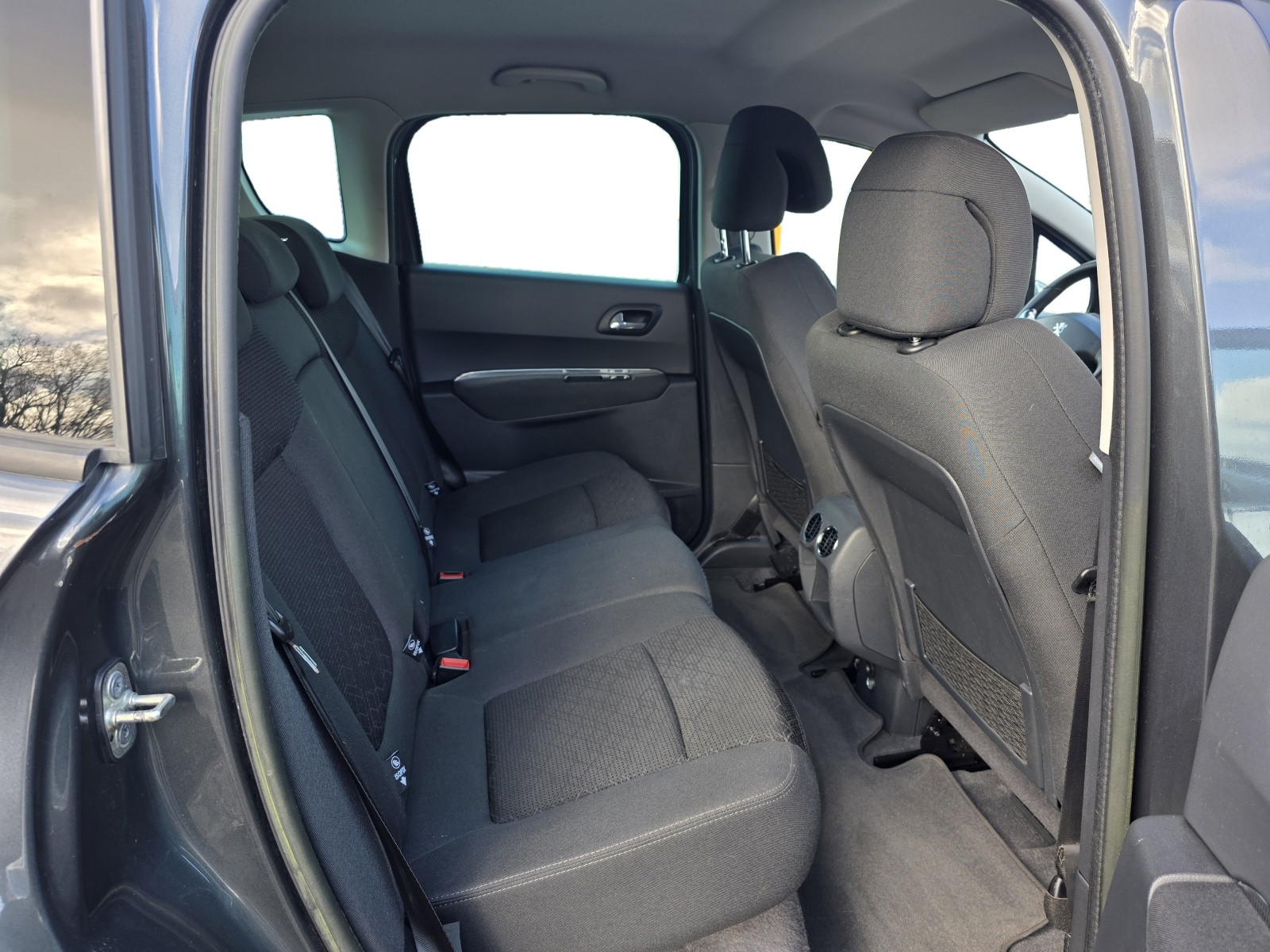 
                                                Voiture
                                                 PEUGEOT 3008 - 1.6 HDi 115 CV STYLE - 6 CV