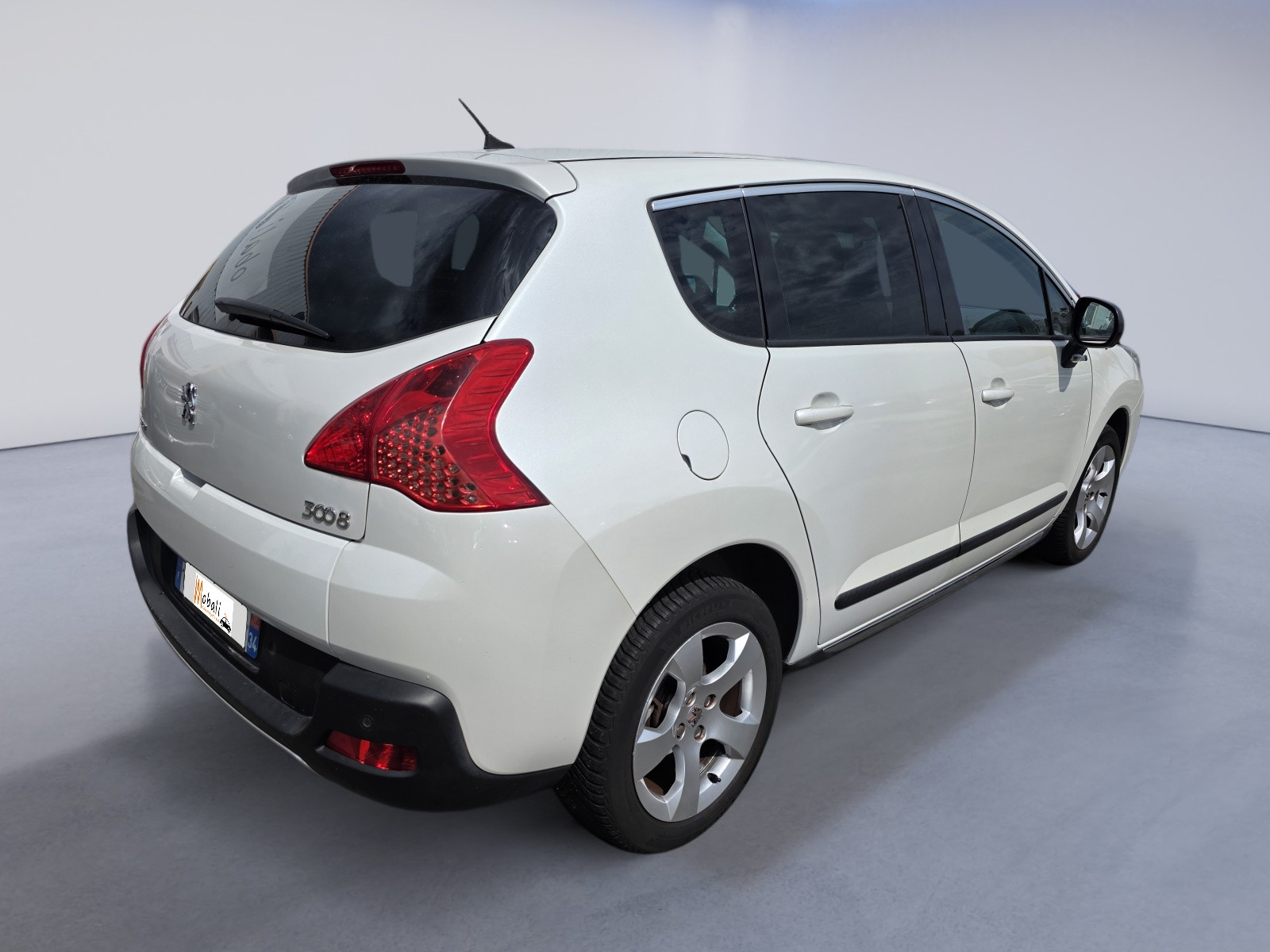 
                                                Voiture
                                                 PEUGEOT 3008 - 1.6 HDi 115 CV STYLE - 6 CV