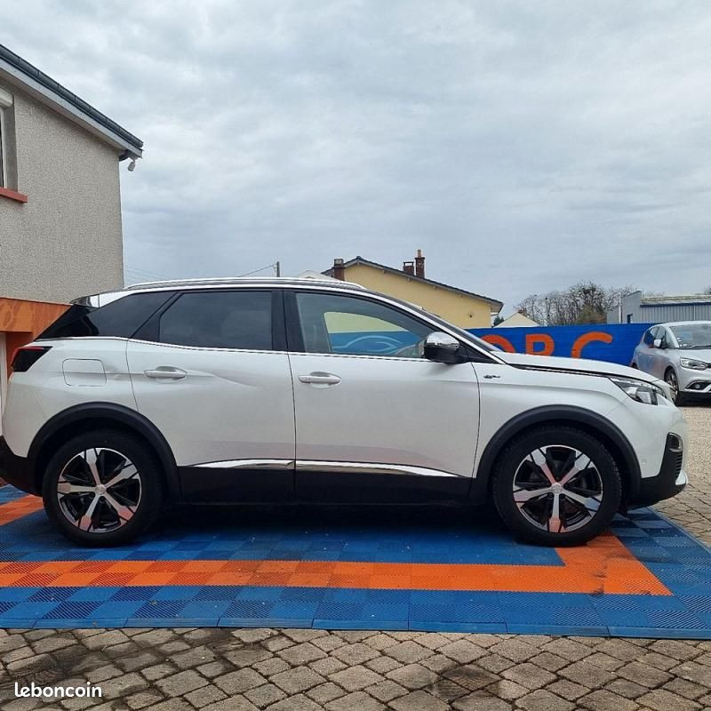 
                                                Voiture
                                                 Peugeot 3008 2.0 BLUE HDI II 177 cv Boîte auto