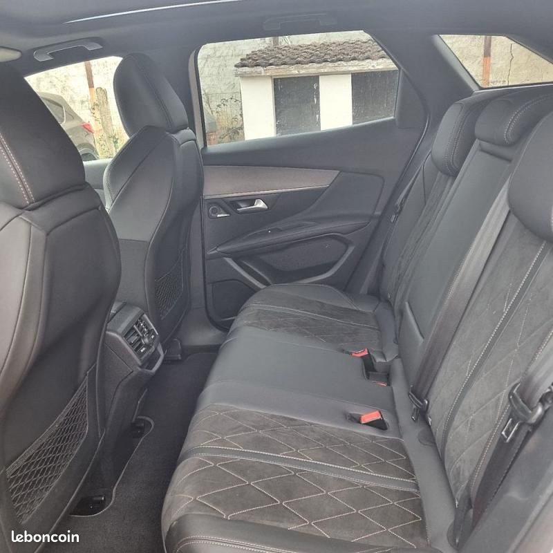 
                                                Voiture
                                                 Peugeot 3008 2.0 BLUE HDI II 177 cv Boîte auto