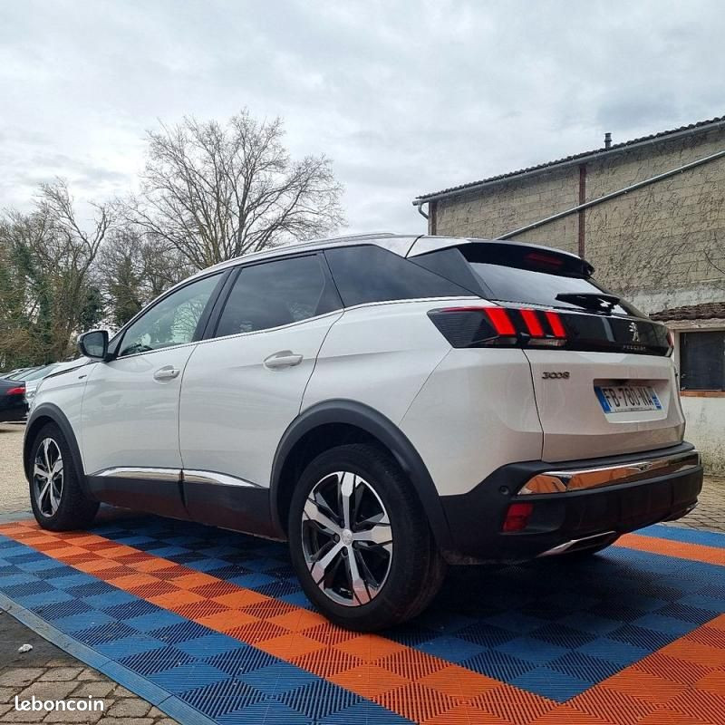 
                                                Voiture
                                                 Peugeot 3008 2.0 BLUE HDI II 177 cv Boîte auto