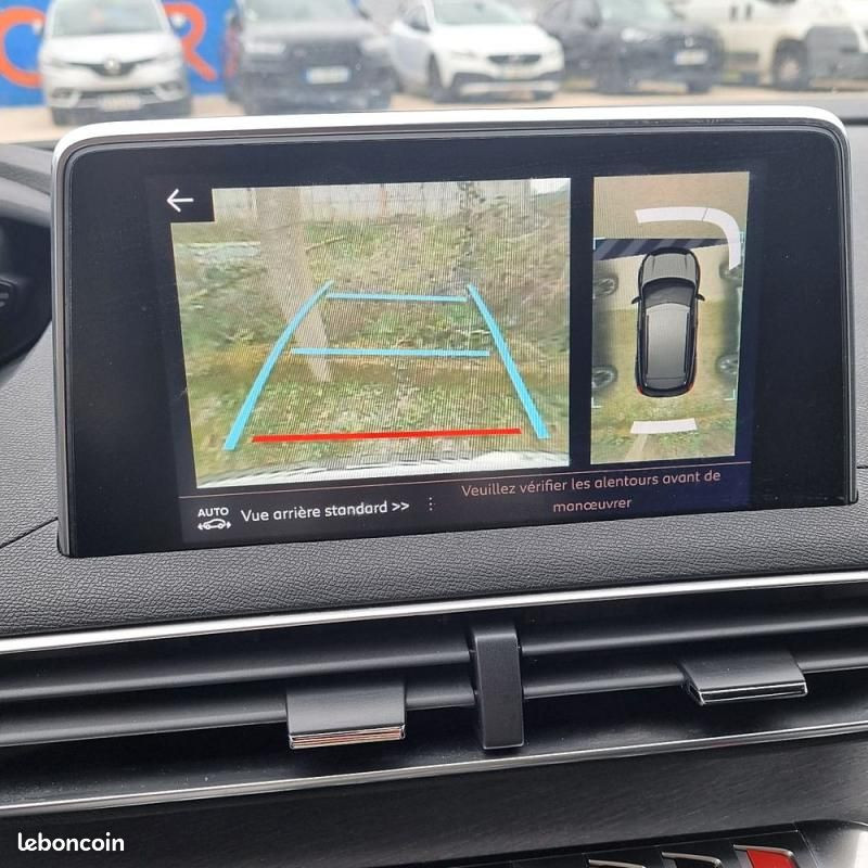 
                                                Voiture
                                                 Peugeot 3008 2.0 BLUE HDI II 177 cv Boîte auto