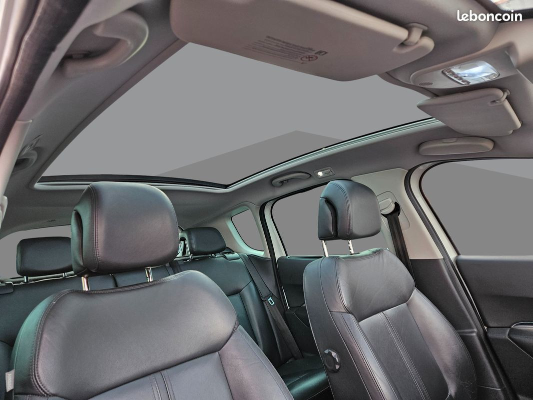 
                                                Voiture
                                                 PEUGEOT 3008 - 2.0 HDi 150 CV FELINE - 8 CV