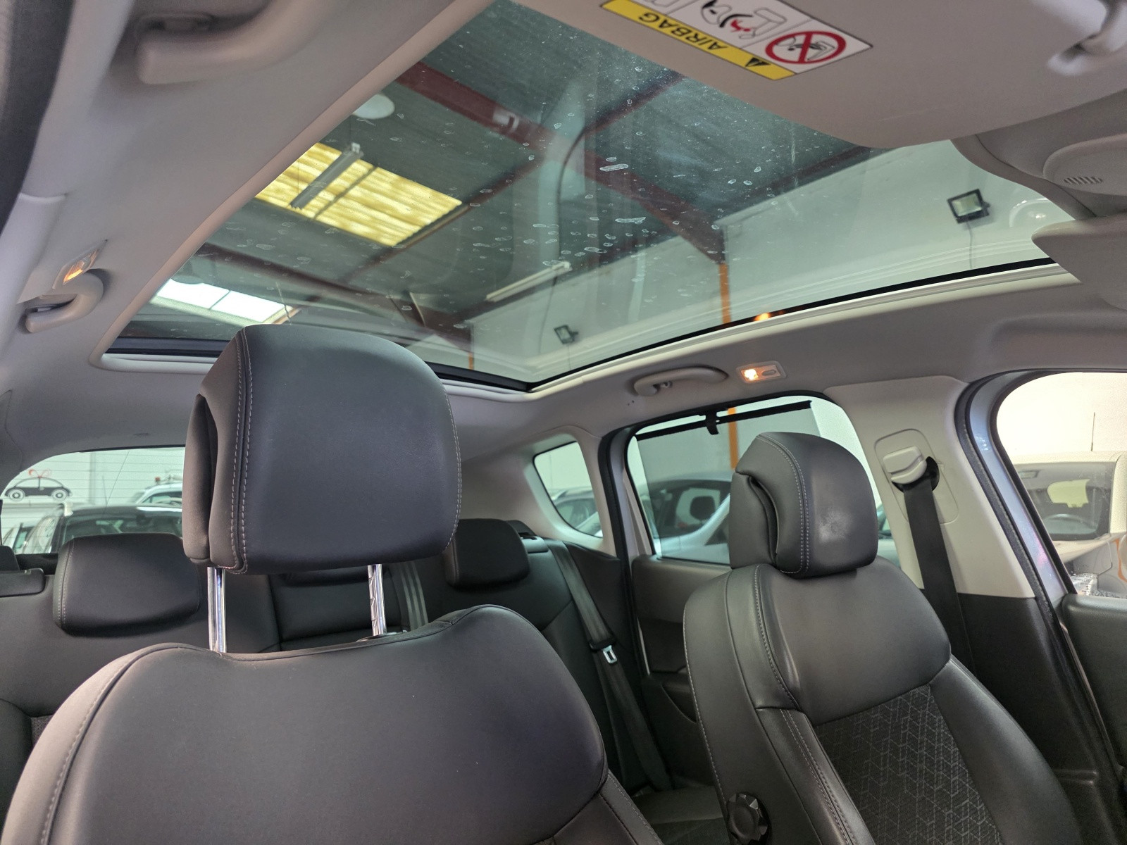 
                                                Voiture
                                                 Peugeot 3008