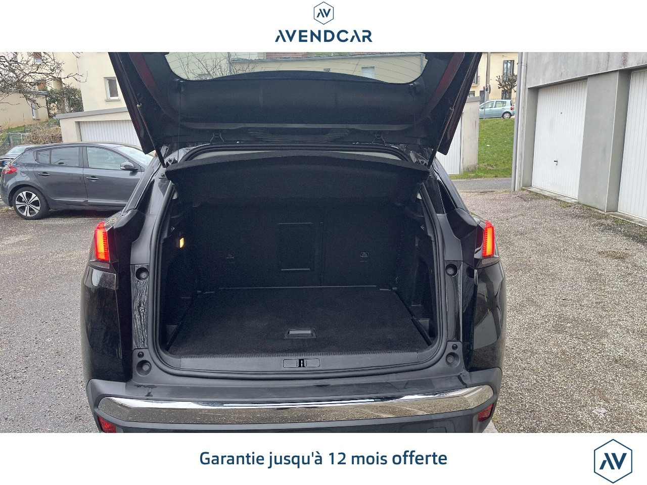 
                                                Voiture
                                                 PEUGEOT 3008 GENERATION-II 1.5 BLUEHDI 130 ACTIVE START-STOP