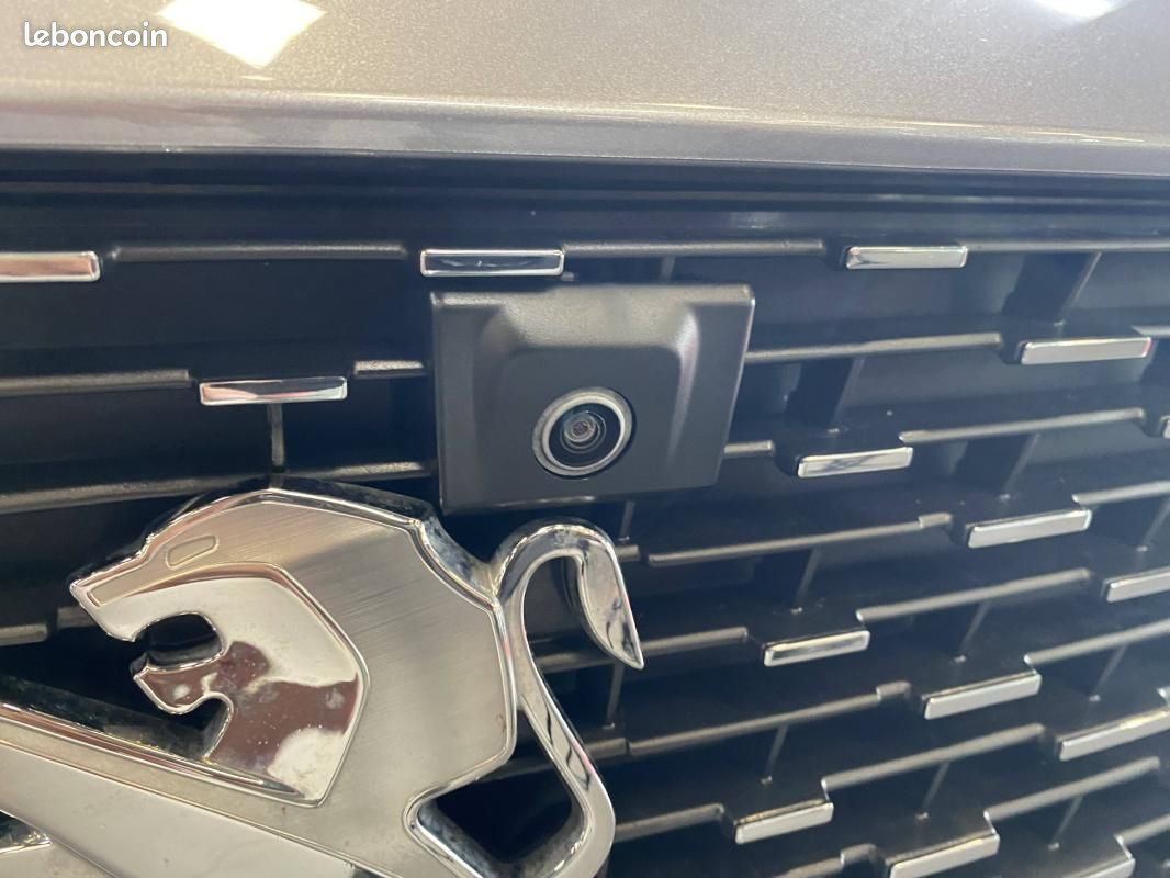 
                                                Voiture
                                                 Peugeot 3008 II ALLURE PACK EAT8 130 CV HDI /CAMERA 360 APPLECARPLAY GPS GARANTIE CONSTRUCTEUR /T...