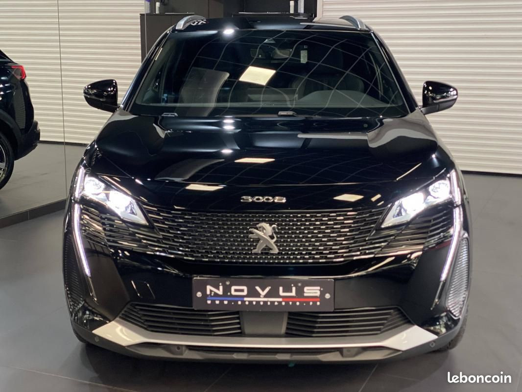 
                                                Voiture
                                                 Peugeot 3008 II GT