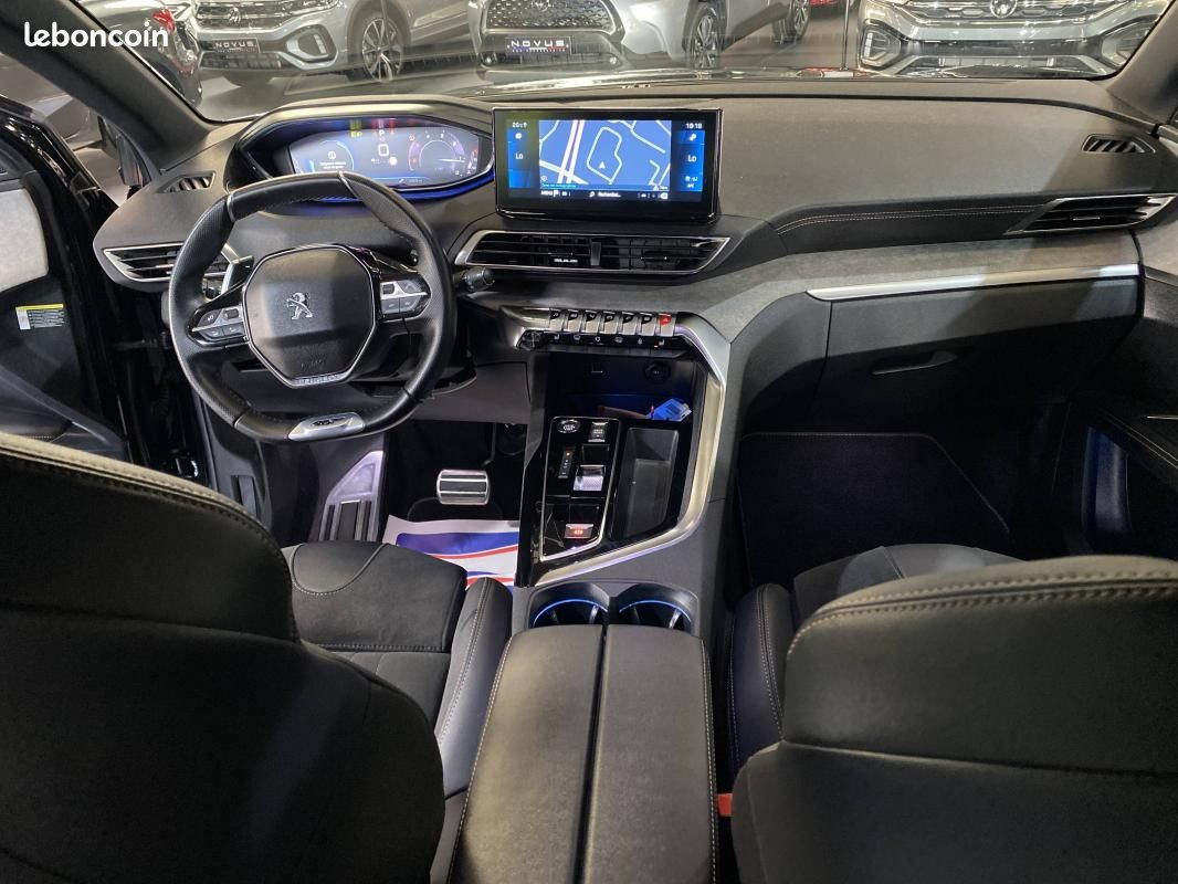 
                                                Voiture
                                                 Peugeot 3008 II GT