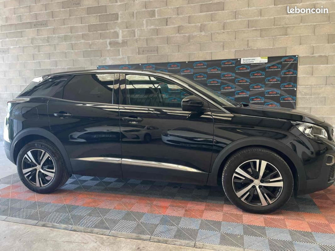 
                                                Voiture
                                                 Peugeot 3008 SUV 1.2 THP/ PureTech 130 1199cm3 131cv