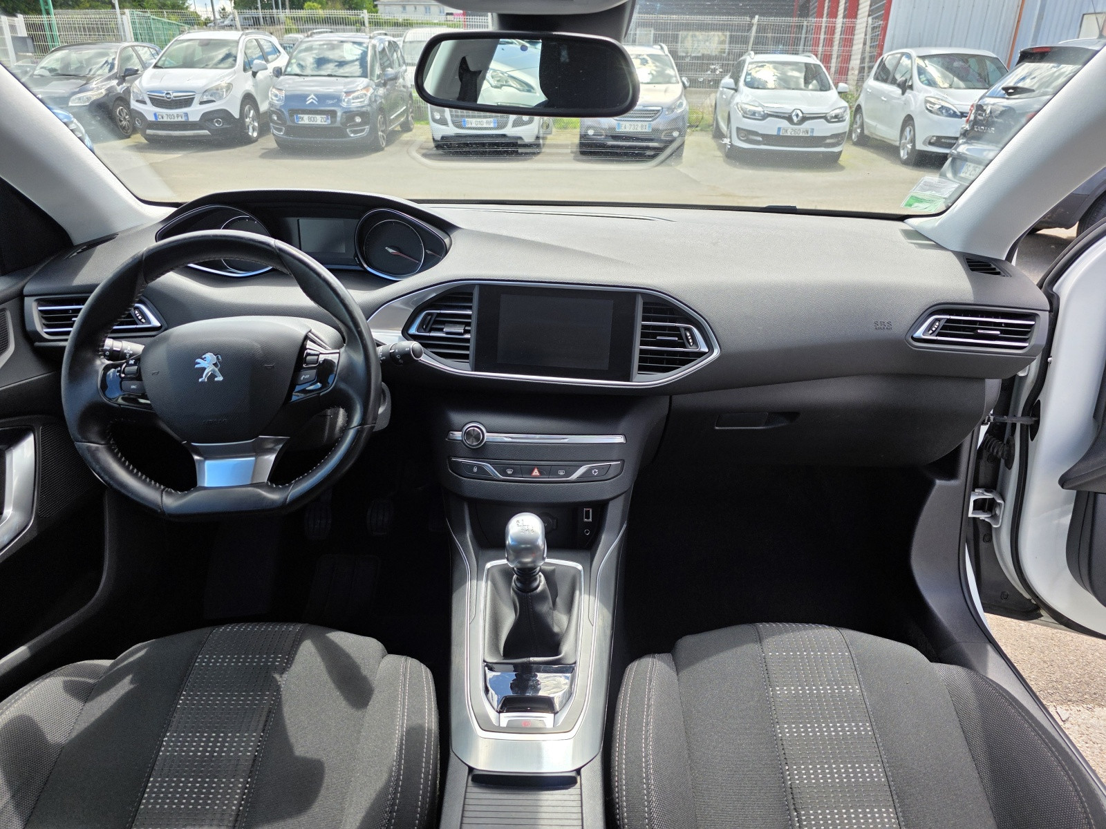 
                                                Voiture
                                                 PEUGEOT 308 - 1.6 Blue-HDi 120 CV ALLURE - 5 CV
