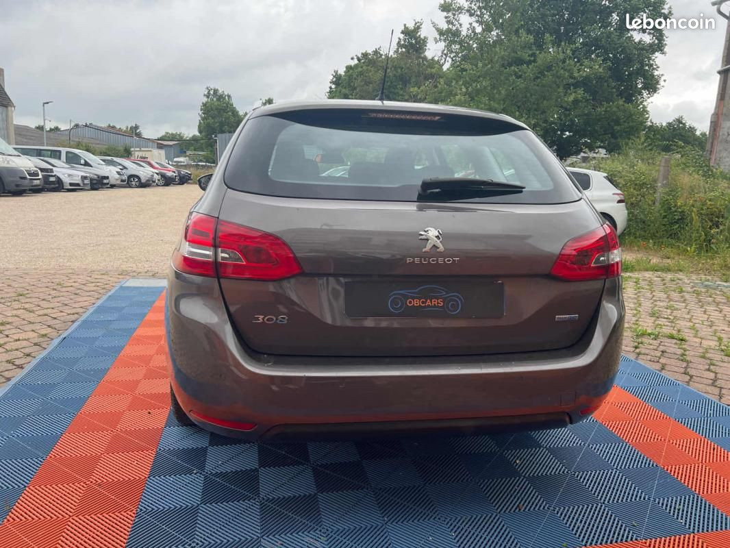
                                                Voiture
                                                 Peugeot 308 1.6 BlueHDi 120 cv allure