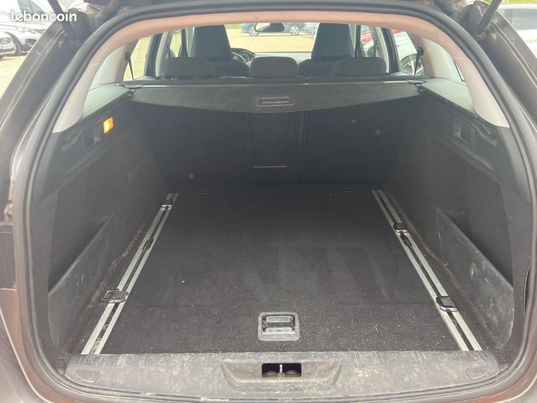 
                                                Voiture
                                                 Peugeot 308 1.6 BlueHDi 120 cv allure