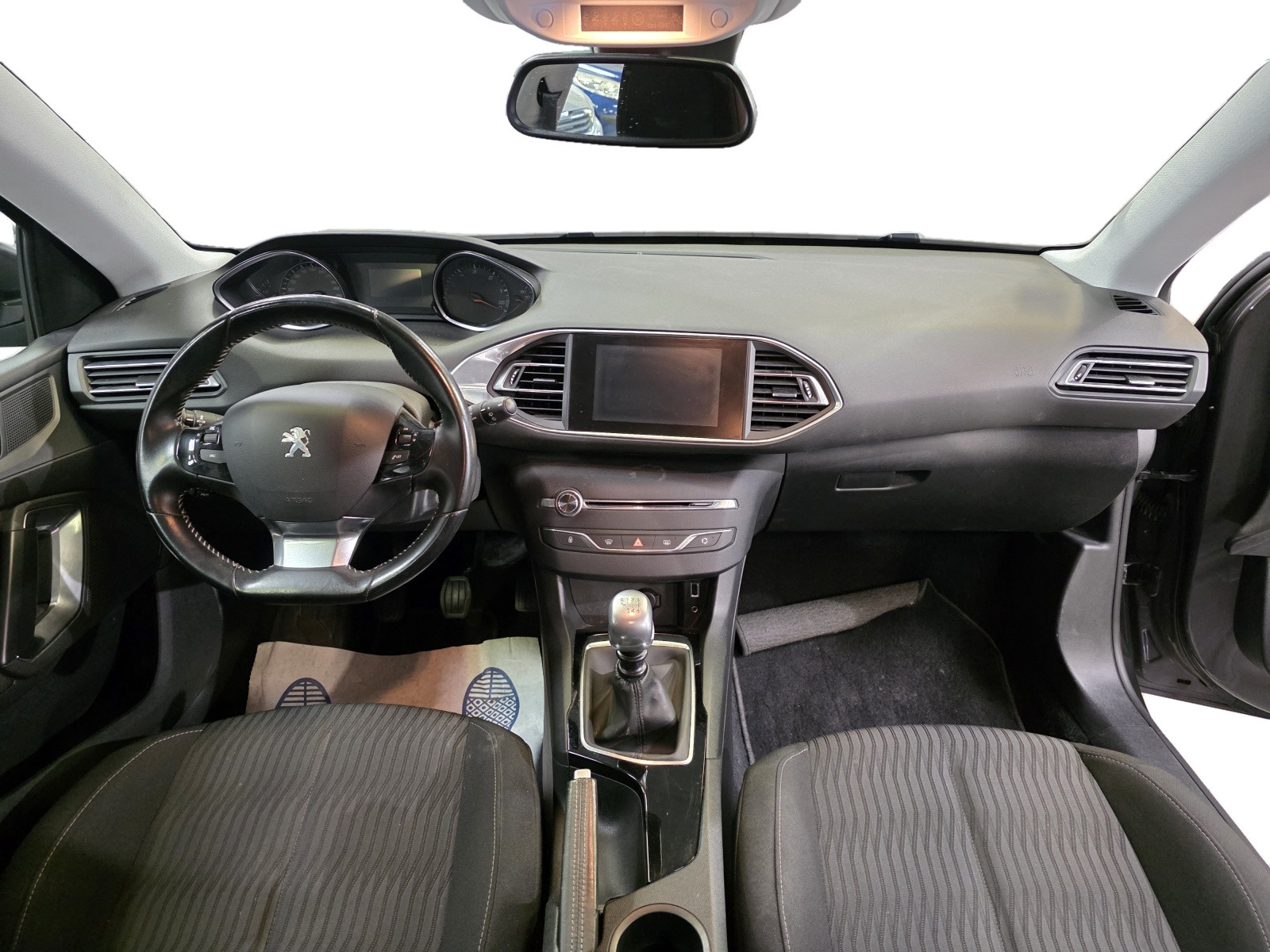 
                                                Voiture
                                                 PEUGEOT 308 SW - 1.6 Blue-HDi 120 CV ACTIVE BUSINESS - 5 CV