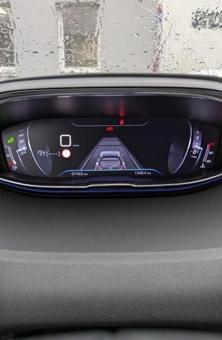 
                                                Voiture
                                                 Peugeot 5008 1.5 Blue HDI 130ch - GT LINE