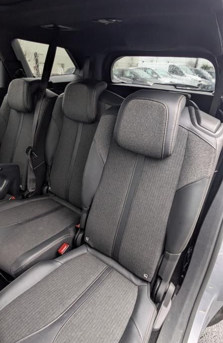 
                                                Voiture
                                                 Peugeot 5008 1.5 Blue HDI 130ch - GT LINE