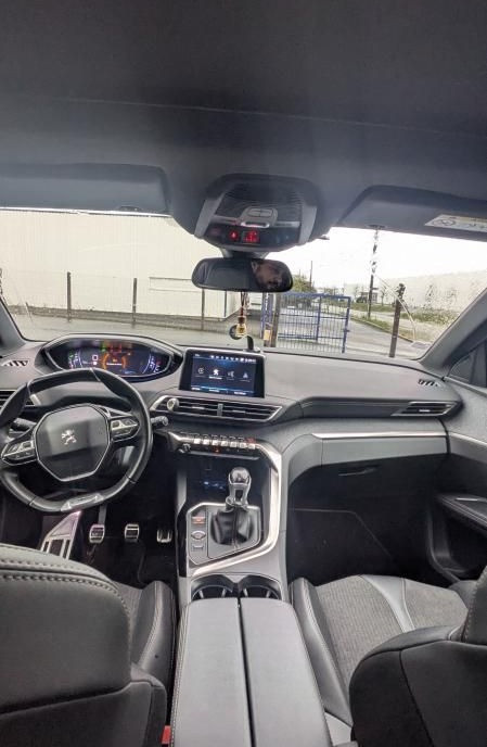 
                                                Voiture
                                                 Peugeot 5008 1.5 Blue HDI 130ch - GT LINE