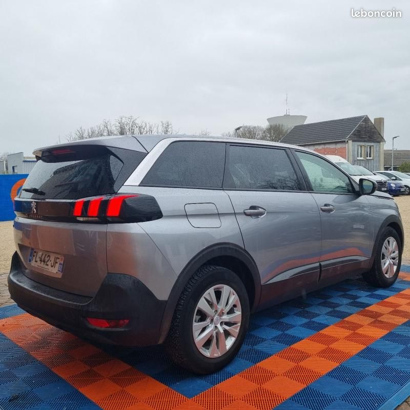 
                                                Voiture
                                                 Peugeot 5008 1.5 BlueHDi EAT8 S&S 130 cv Boîte auto
