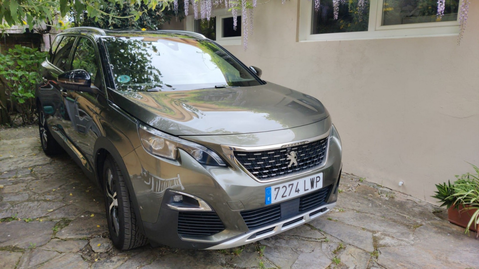 
                                                Voiture
                                                 Peugeot 5008 Gt-Line 7 Places  automatique 04/2018