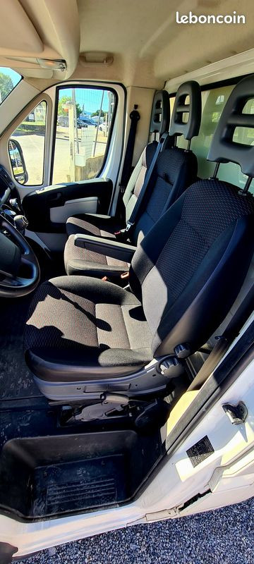 
                                                Voiture
                                                 PEUGEOT BOXER CCb 335 L3H2 2.0 BHDI 160 CH