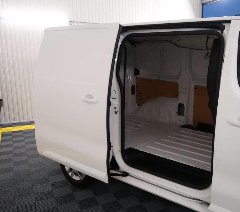 
                                                Utilitaire
                                                 Peugeot Expert Premium 2.0 Bluehdi 180